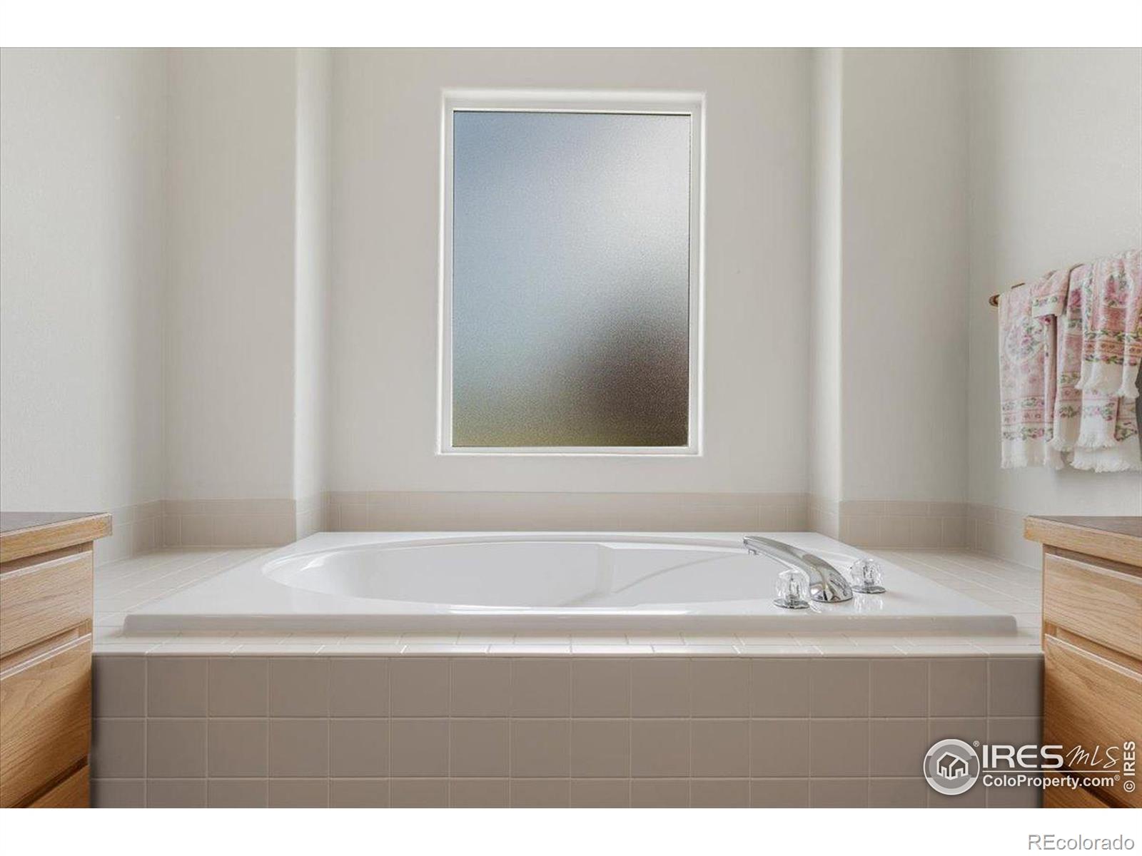 MLS Image #17 for 1365  settlers drive,eaton, Colorado