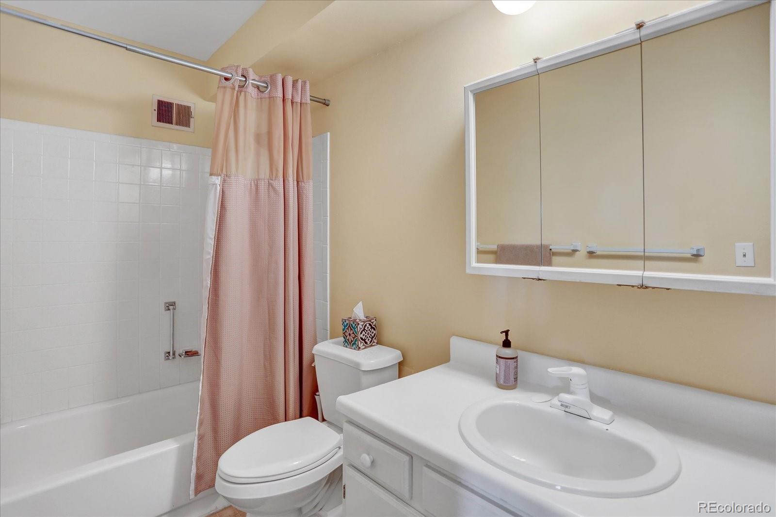 MLS Image #13 for 7040 e girard avenue,denver, Colorado