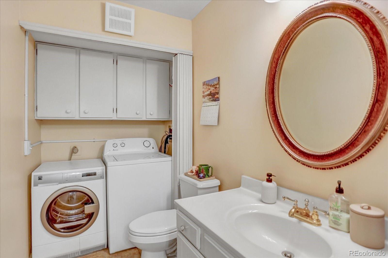 MLS Image #8 for 7040 e girard avenue,denver, Colorado