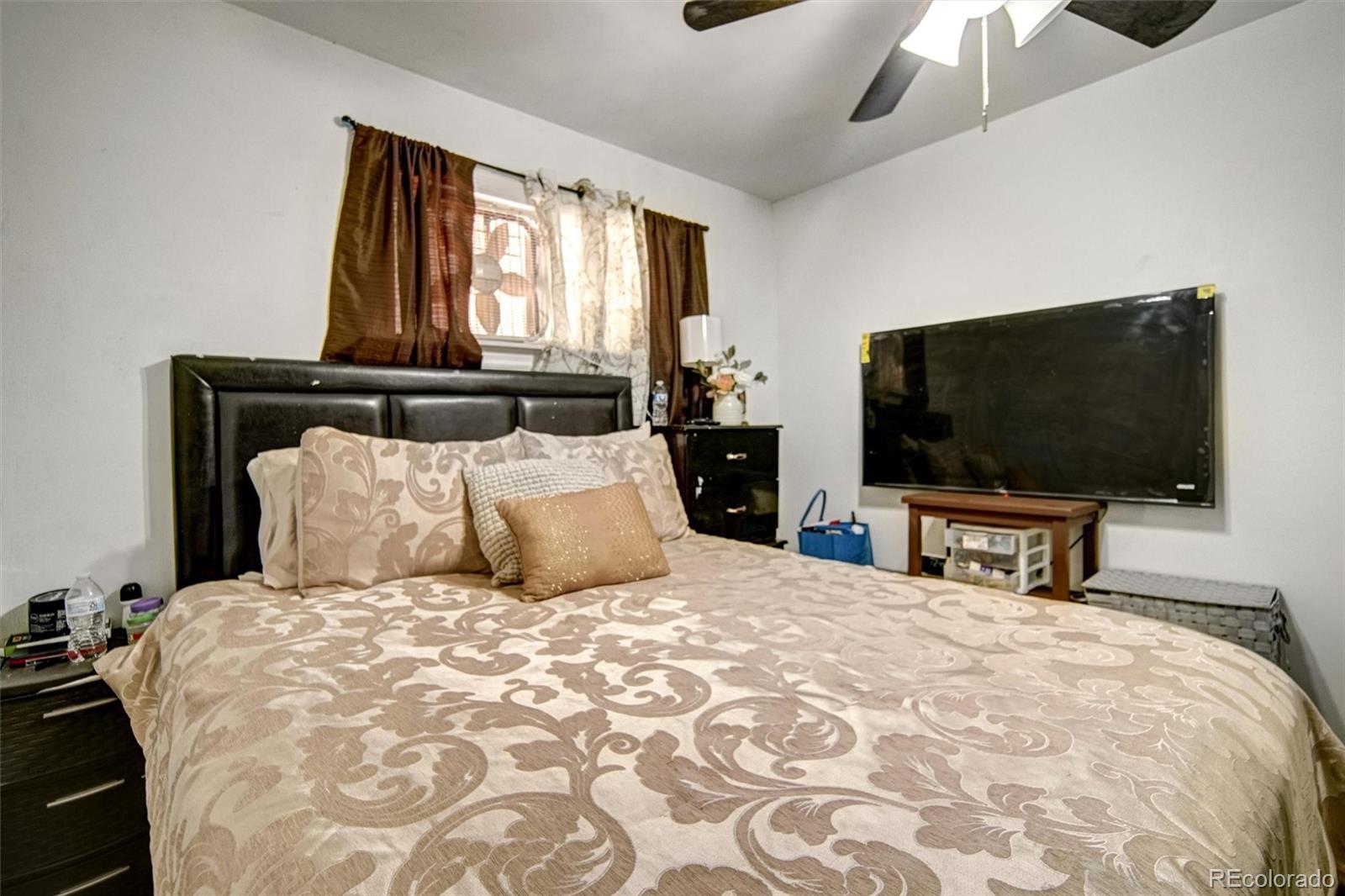 MLS Image #10 for 7101  alan drive,denver, Colorado