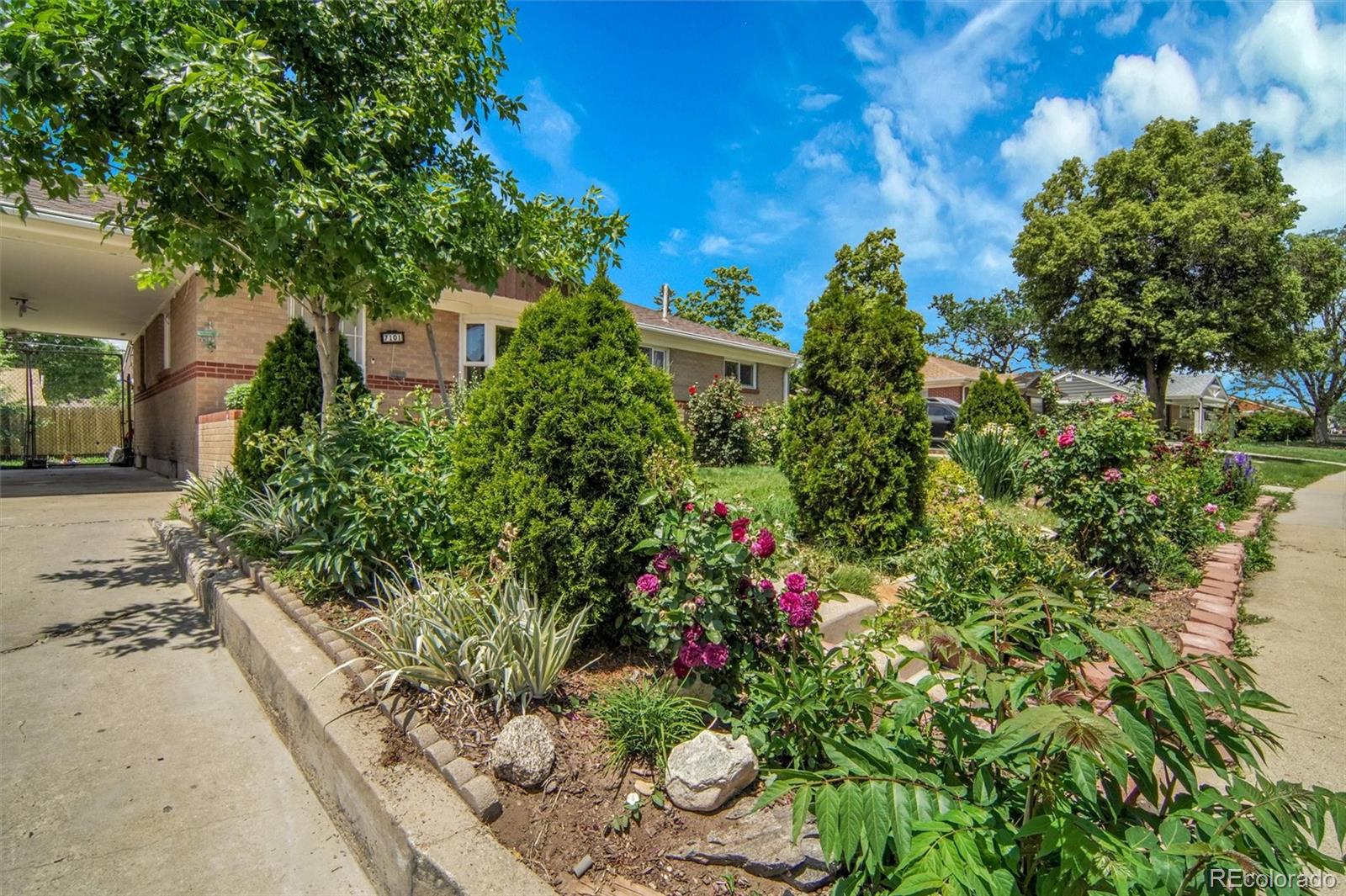 MLS Image #2 for 7101  alan drive,denver, Colorado