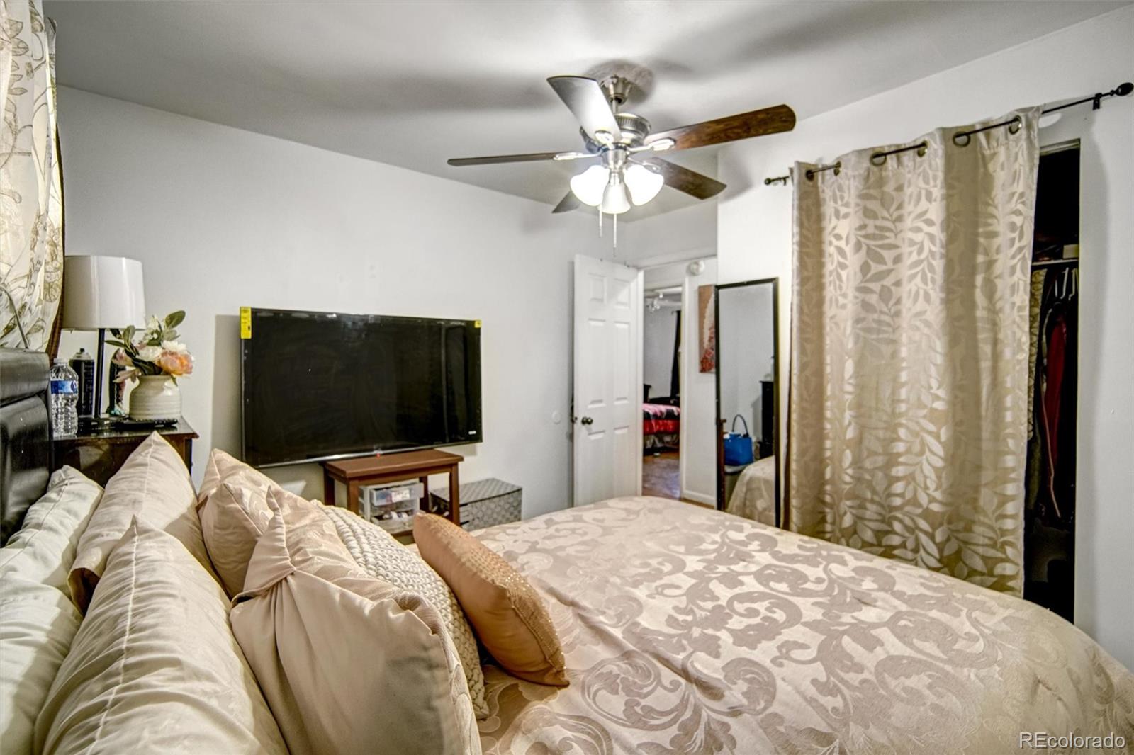 MLS Image #38 for 7101  alan drive,denver, Colorado