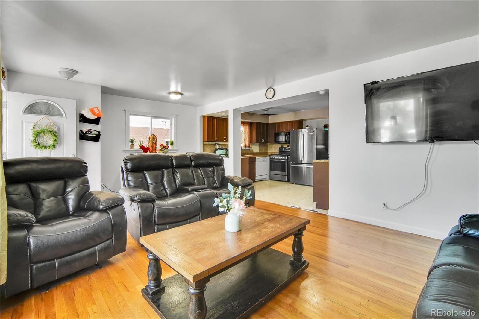 MLS Image #7 for 7101  alan drive,denver, Colorado