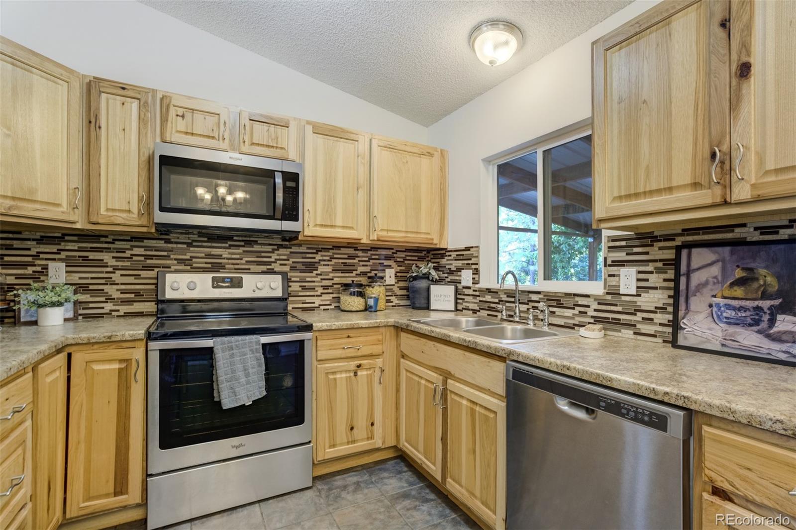 MLS Image #6 for 529  blossom field road,fountain, Colorado