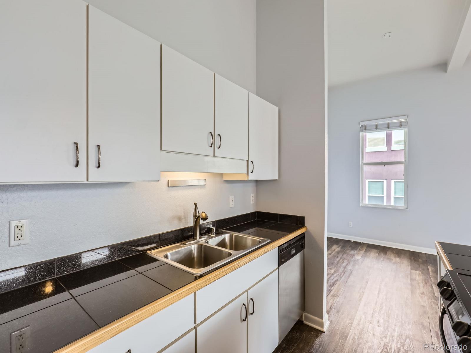 MLS Image #4 for 2501  15th street,denver, Colorado