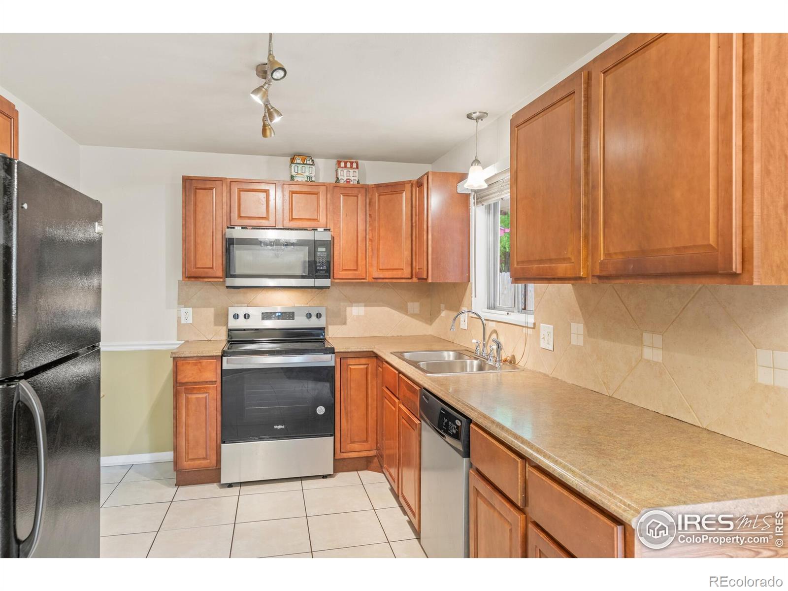 MLS Image #10 for 525  36th ave ct,greeley, Colorado