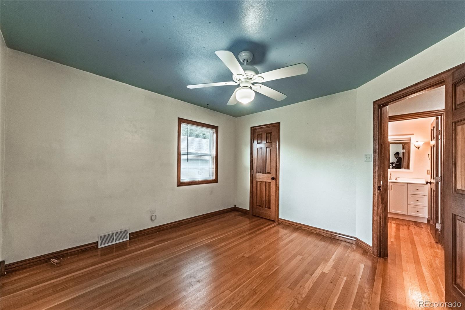 MLS Image #13 for 1325 n foote avenue,colorado springs, Colorado
