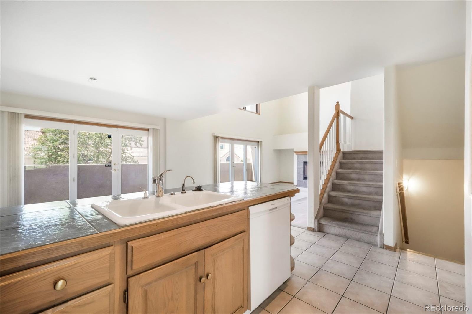 MLS Image #5 for 174  luxury lane,colorado springs, Colorado