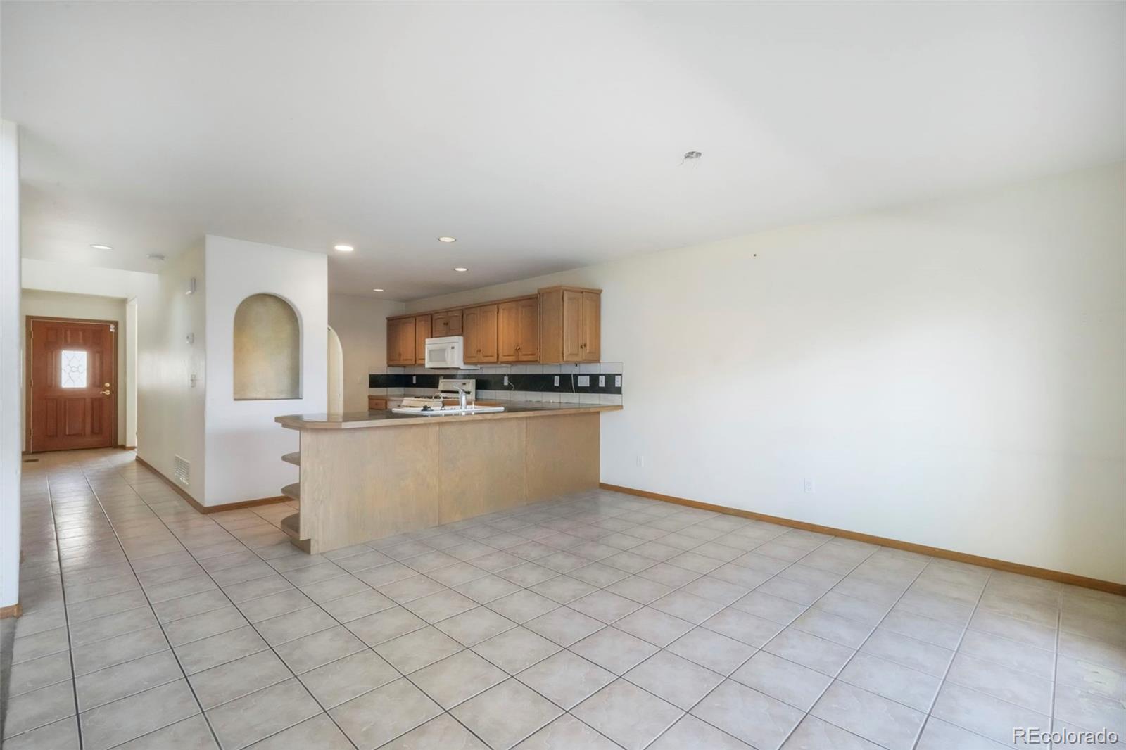 MLS Image #6 for 174  luxury lane,colorado springs, Colorado