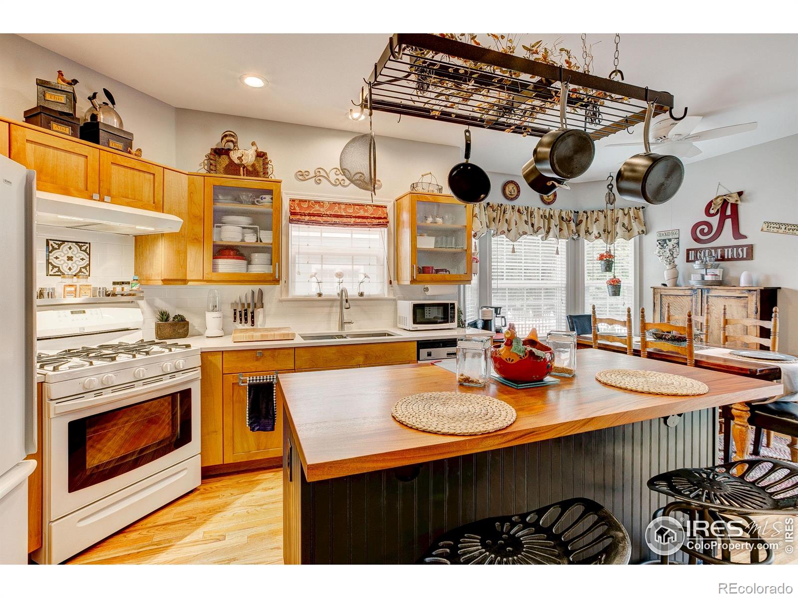 MLS Image #13 for 1421  canal drive,windsor, Colorado