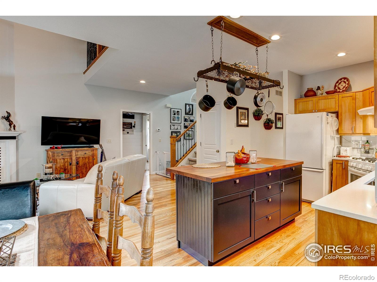 MLS Image #14 for 1421  canal drive,windsor, Colorado
