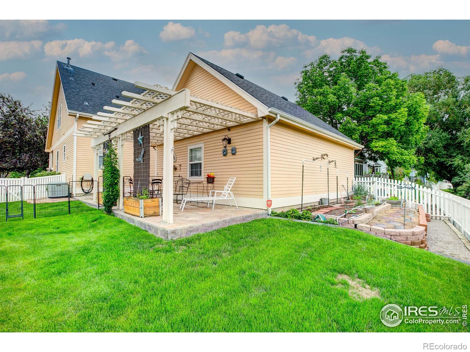 MLS Image #5 for 1421  canal drive,windsor, Colorado