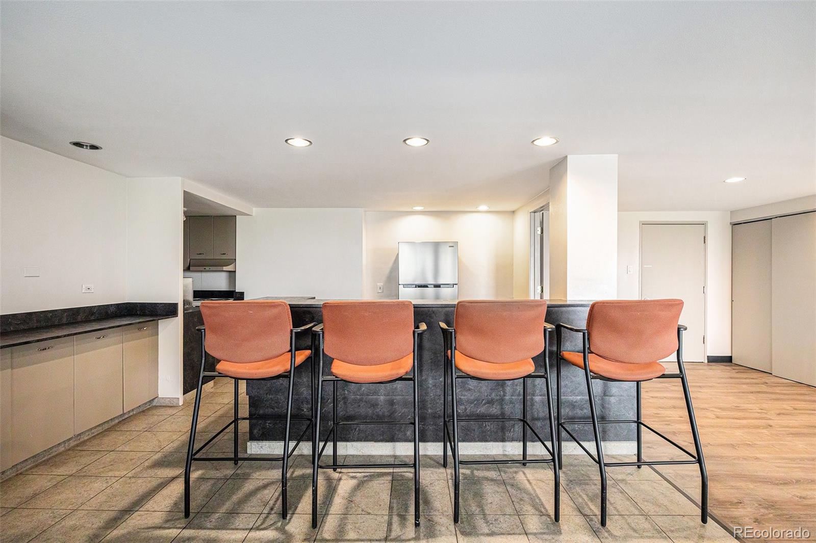 MLS Image #10 for 888 n logan street,denver, Colorado