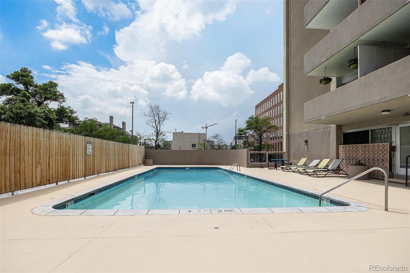 MLS Image #12 for 888 n logan street,denver, Colorado