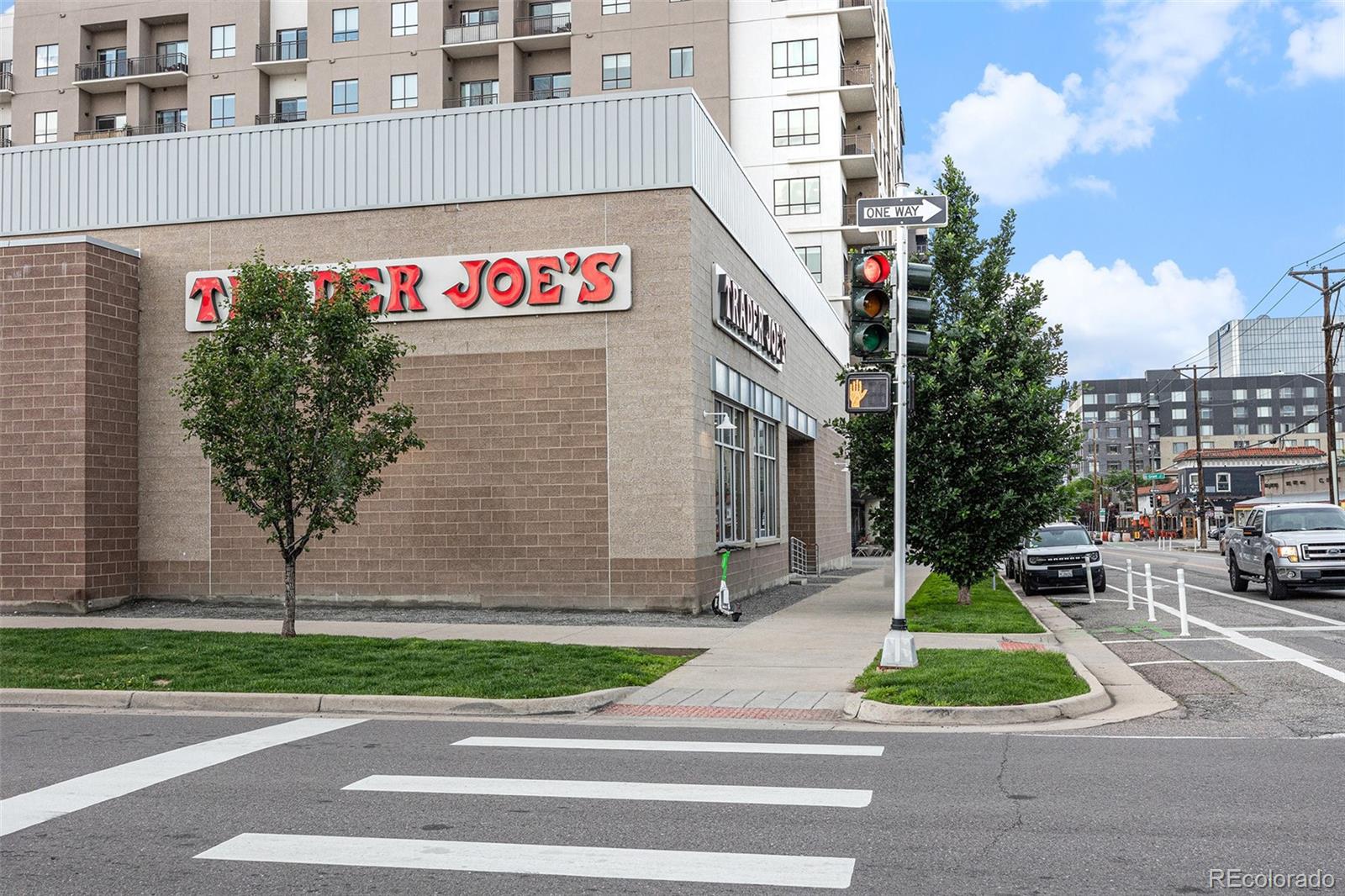 MLS Image #16 for 888 n logan street,denver, Colorado