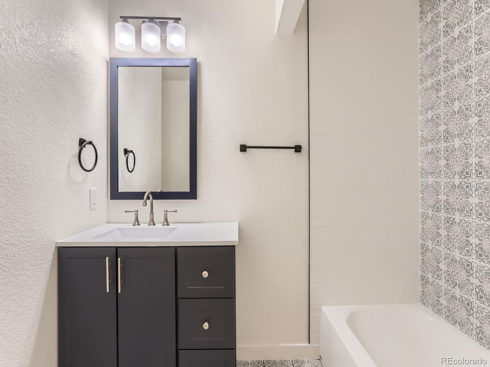 MLS Image #14 for 6378 s emporia circle,englewood, Colorado