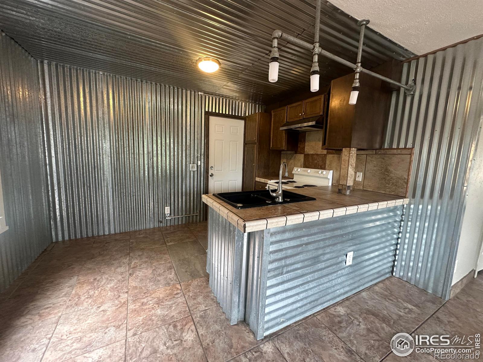 MLS Image #5 for 721  phelps street,sterling, Colorado