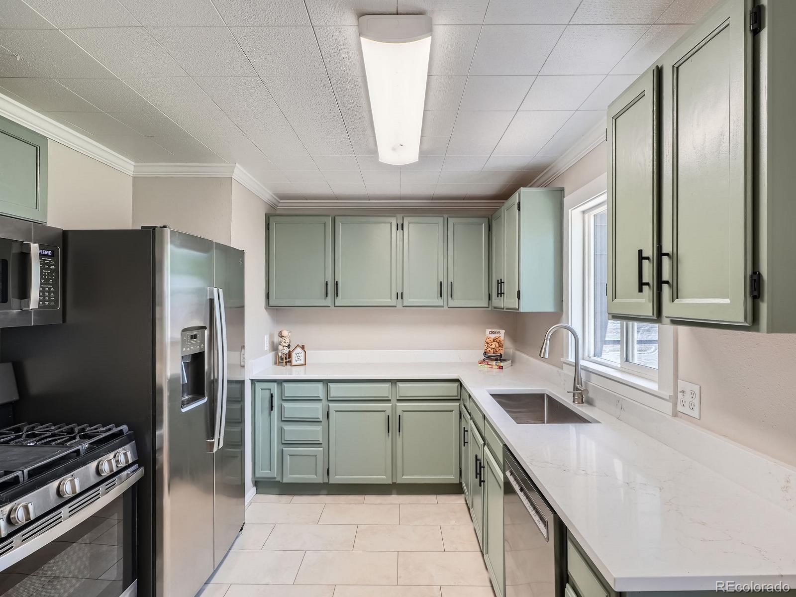 MLS Image #6 for 3750 s galapago street,englewood, Colorado