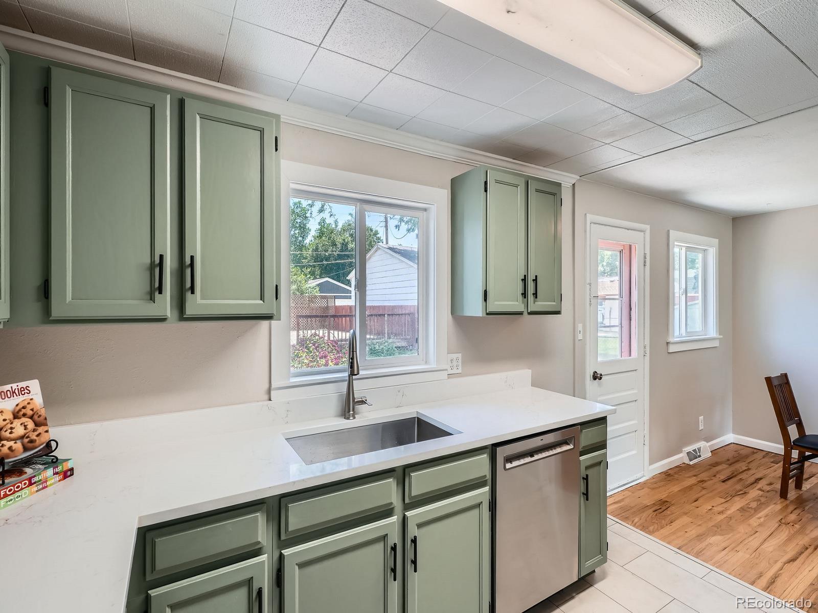 MLS Image #7 for 3750 s galapago street,englewood, Colorado