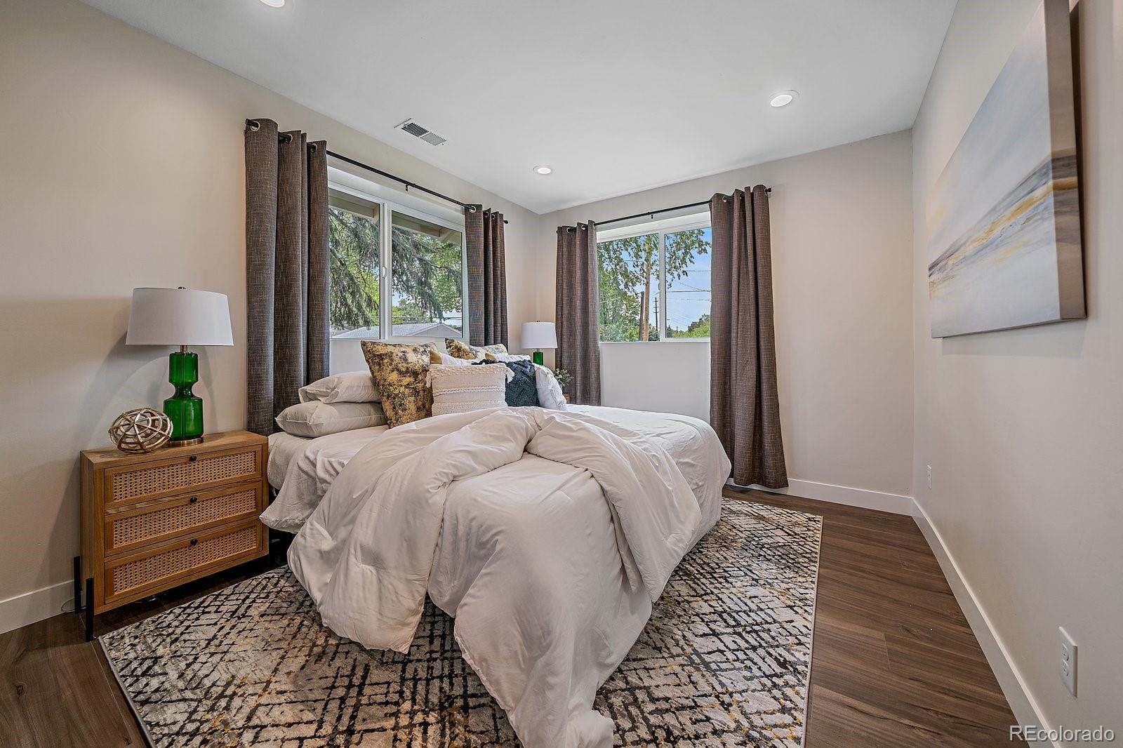 MLS Image #11 for 805  elm street,denver, Colorado