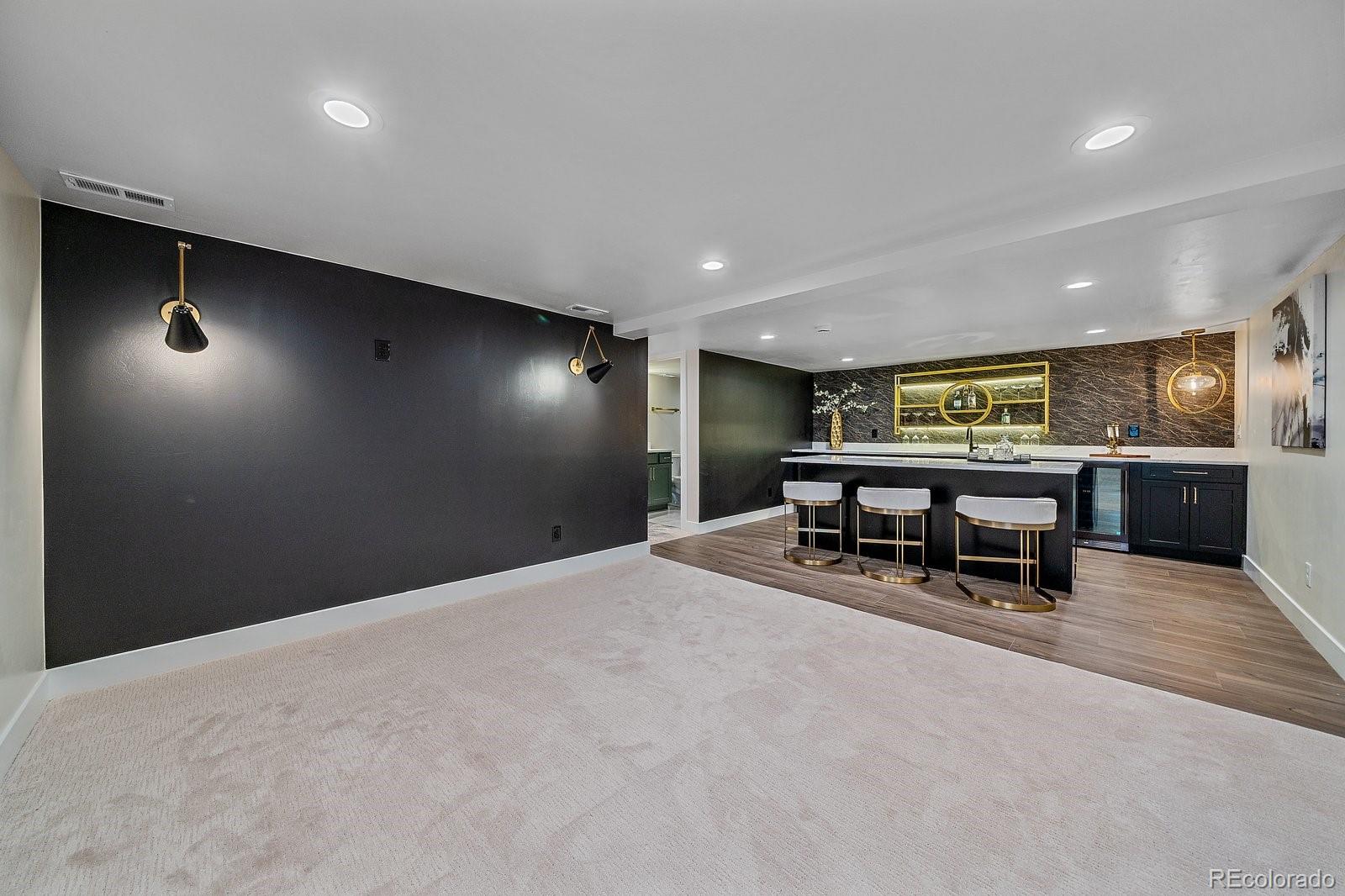 MLS Image #20 for 805  elm street,denver, Colorado