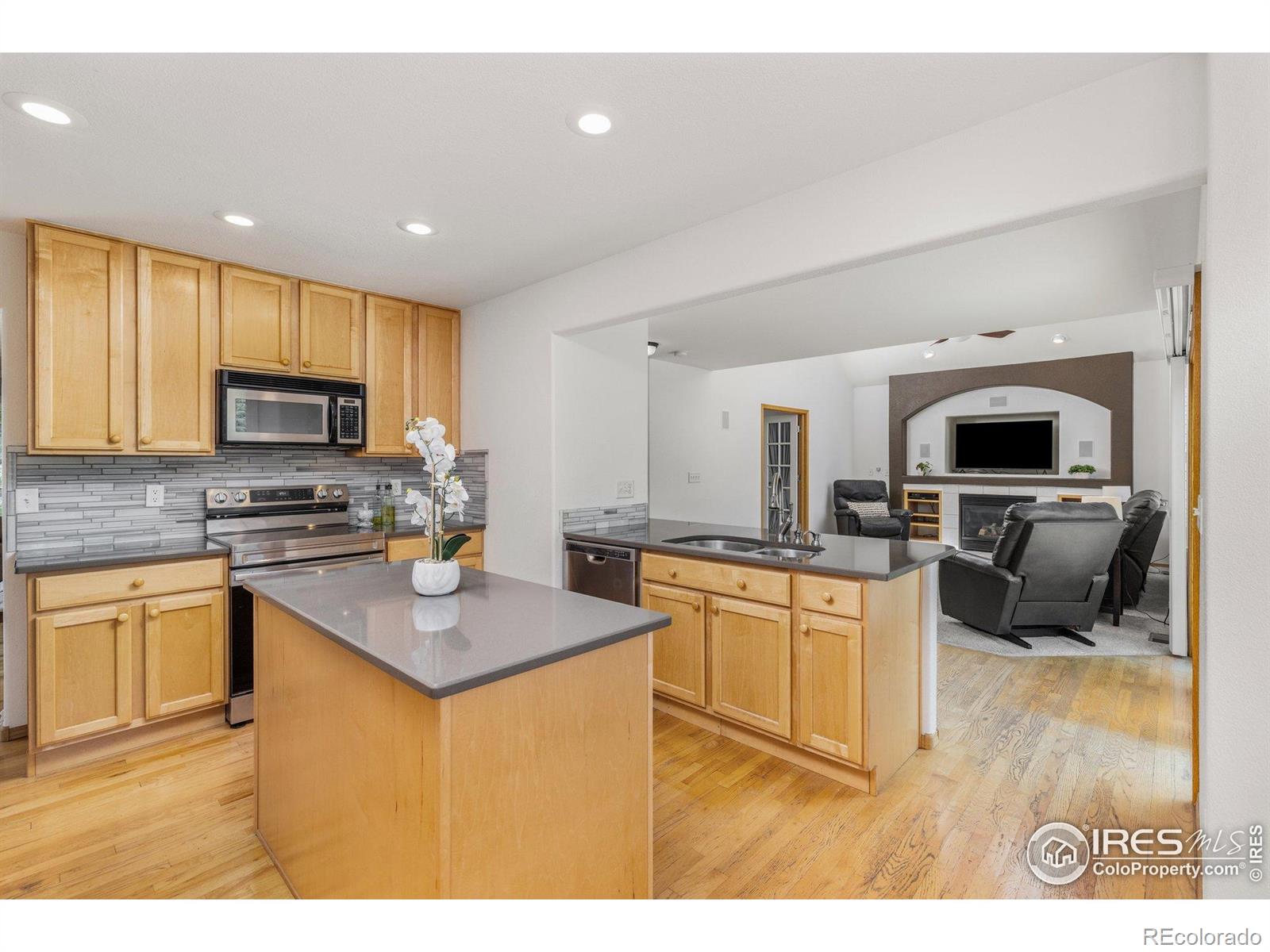 MLS Image #6 for 10400  foxfire street,firestone, Colorado
