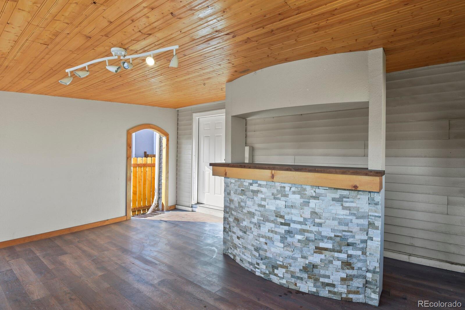 MLS Image #20 for 104  stuart street,denver, Colorado