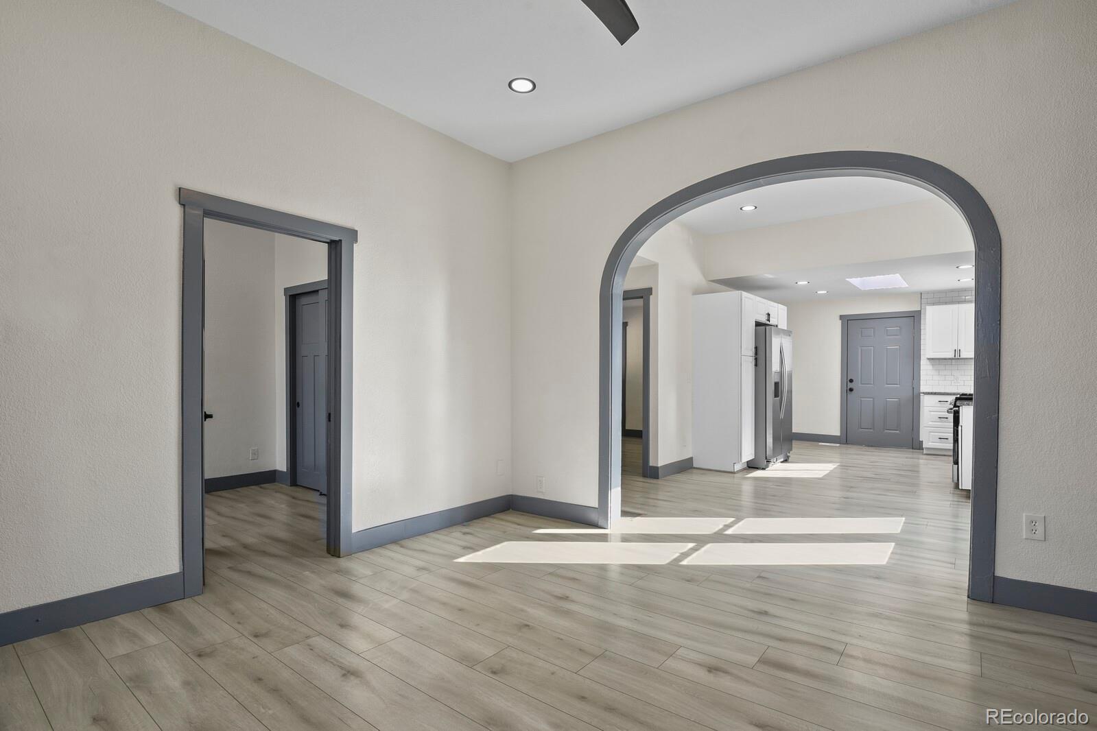 MLS Image #4 for 104  stuart street,denver, Colorado