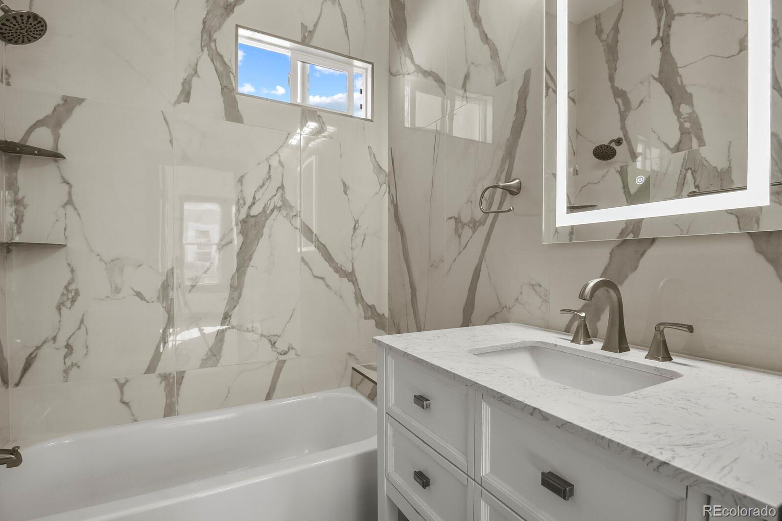 MLS Image #9 for 104  stuart street,denver, Colorado
