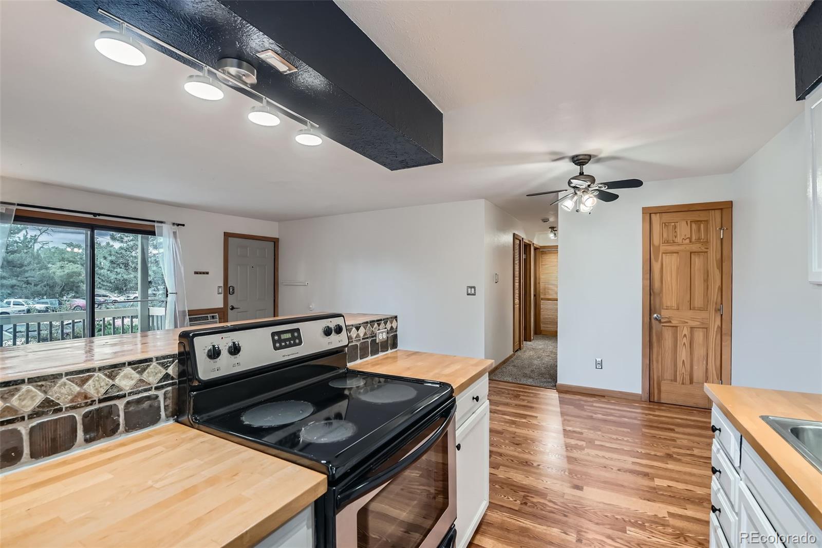 MLS Image #15 for 695  manhattan drive,boulder, Colorado