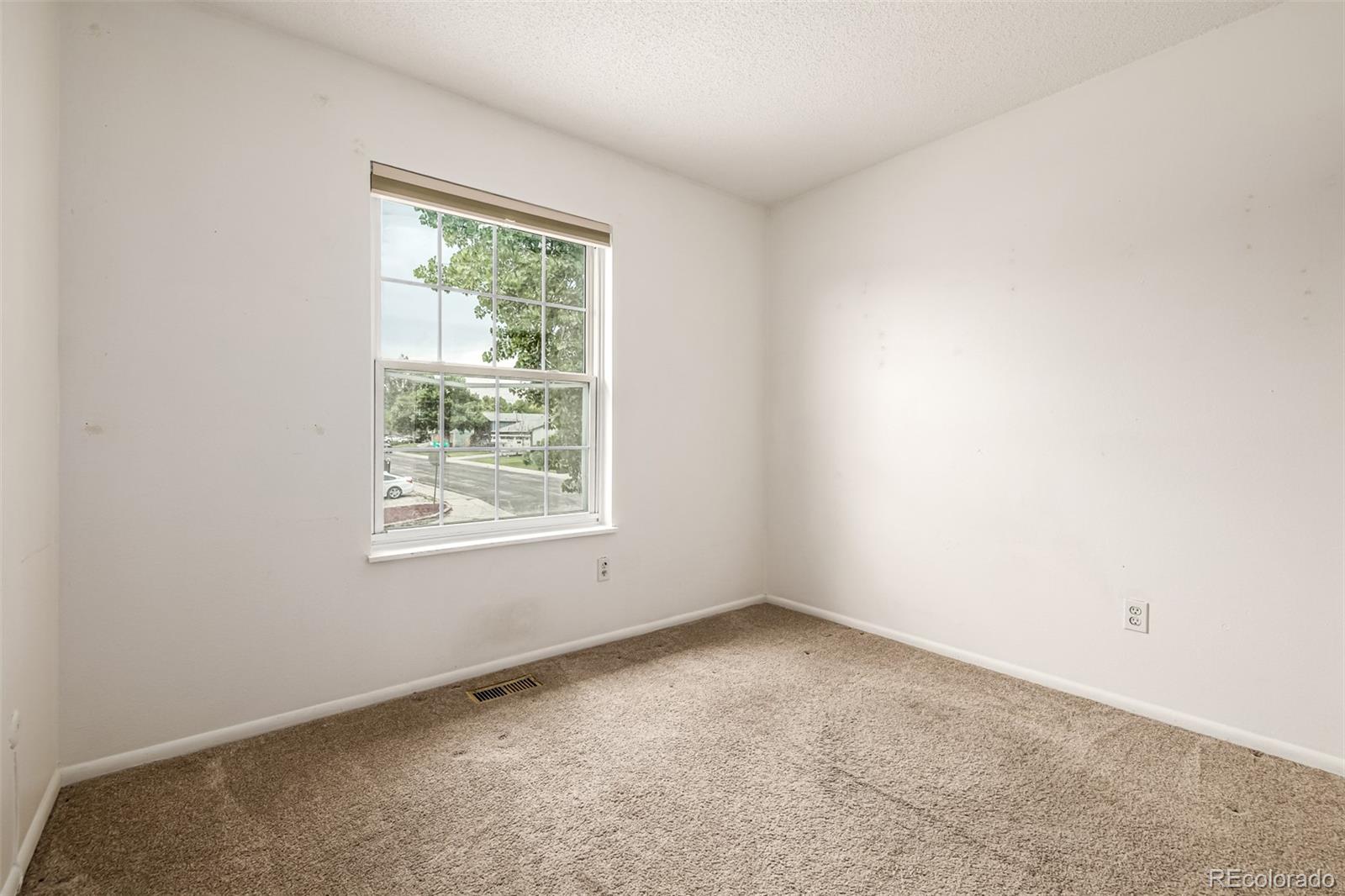 MLS Image #11 for 9832  high street,thornton, Colorado