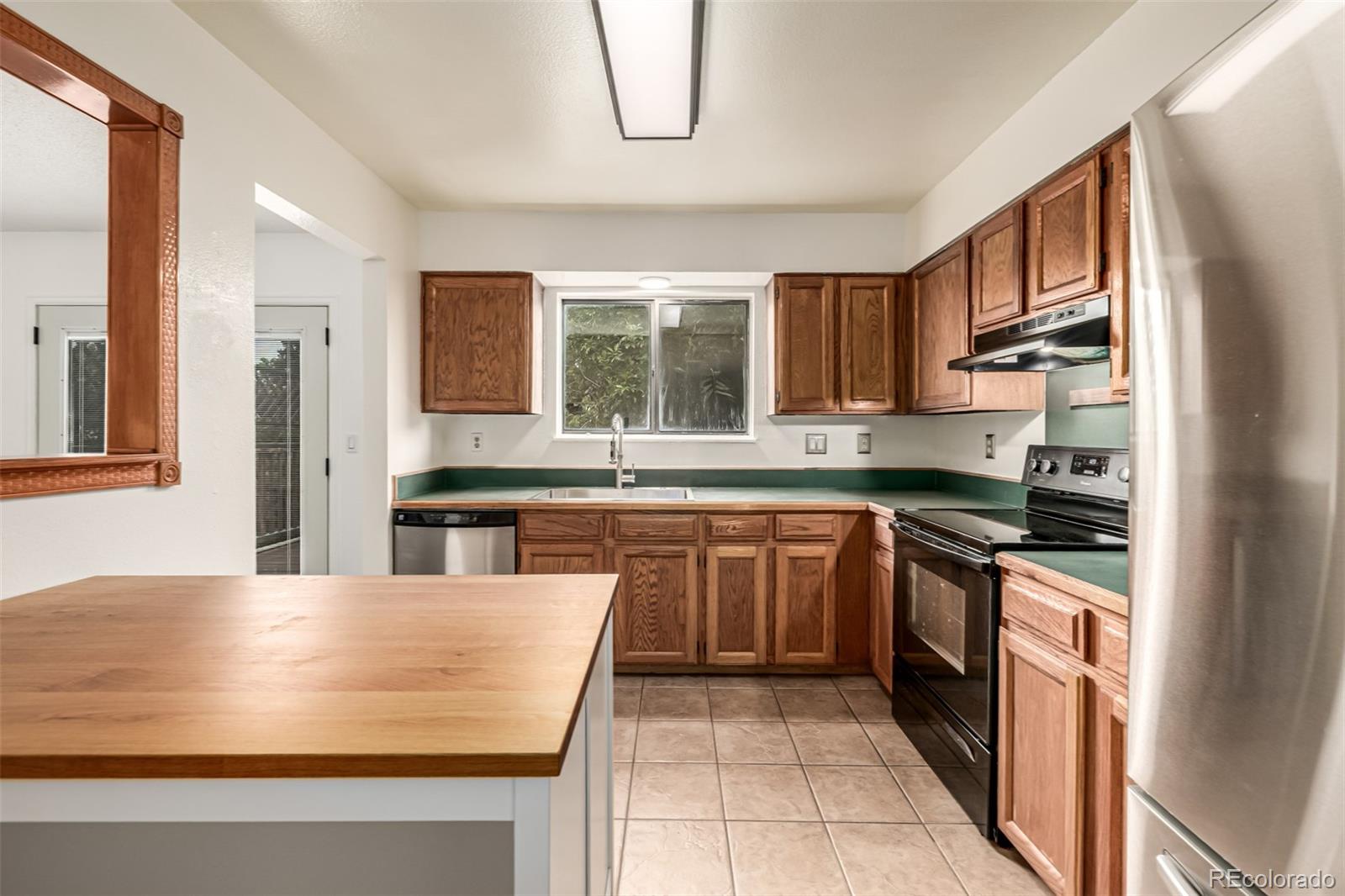 MLS Image #4 for 9832  high street,thornton, Colorado