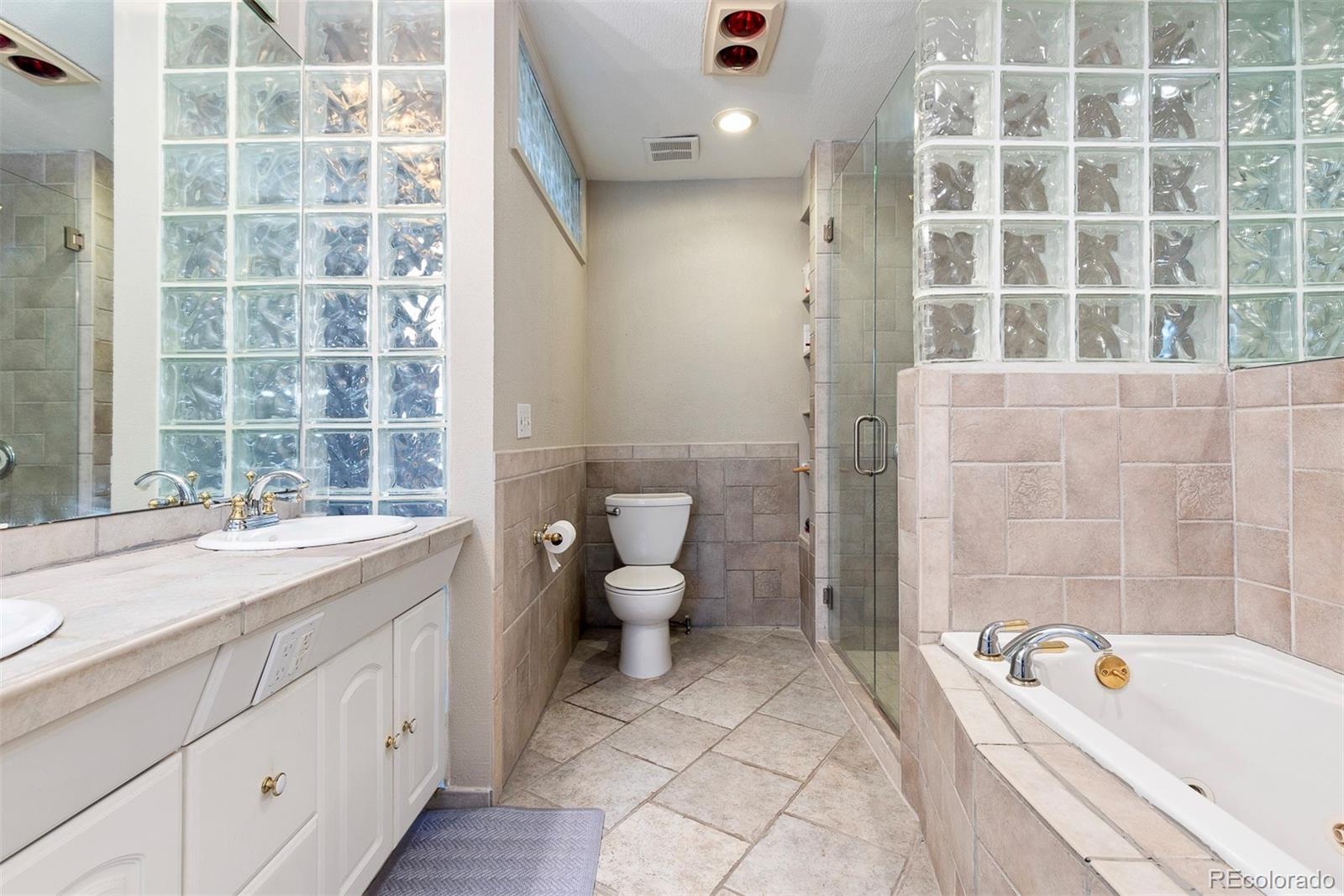 MLS Image #15 for 2650 s vaughn way,aurora, Colorado