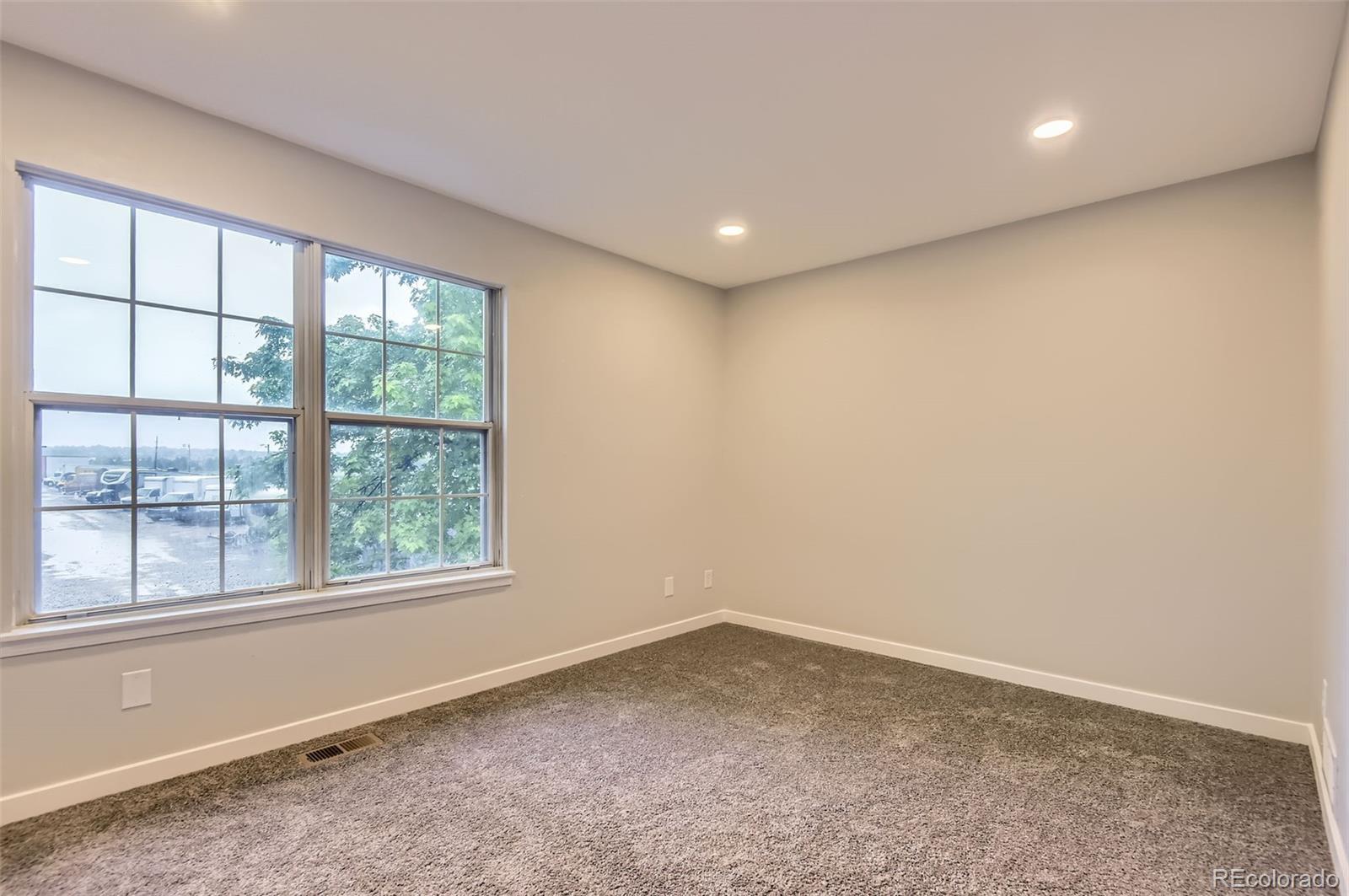 MLS Image #16 for 1811 s quebec way,denver, Colorado