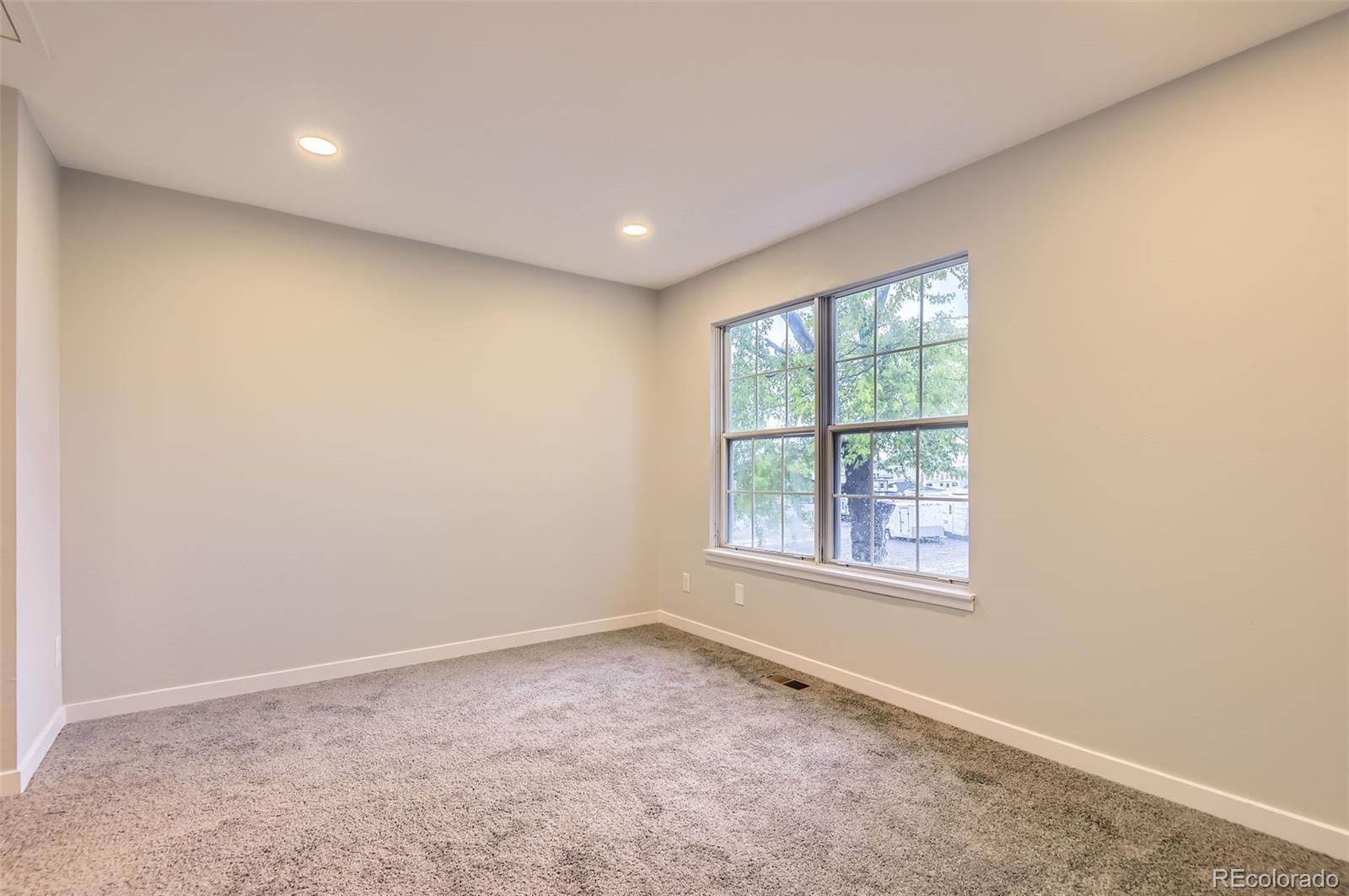 MLS Image #17 for 1811 s quebec way,denver, Colorado