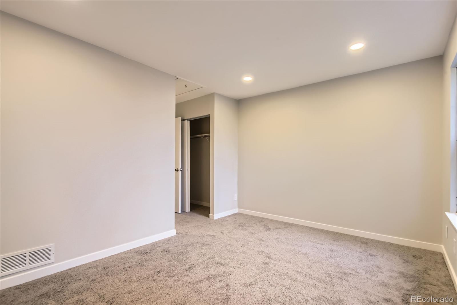 MLS Image #18 for 1811 s quebec way,denver, Colorado