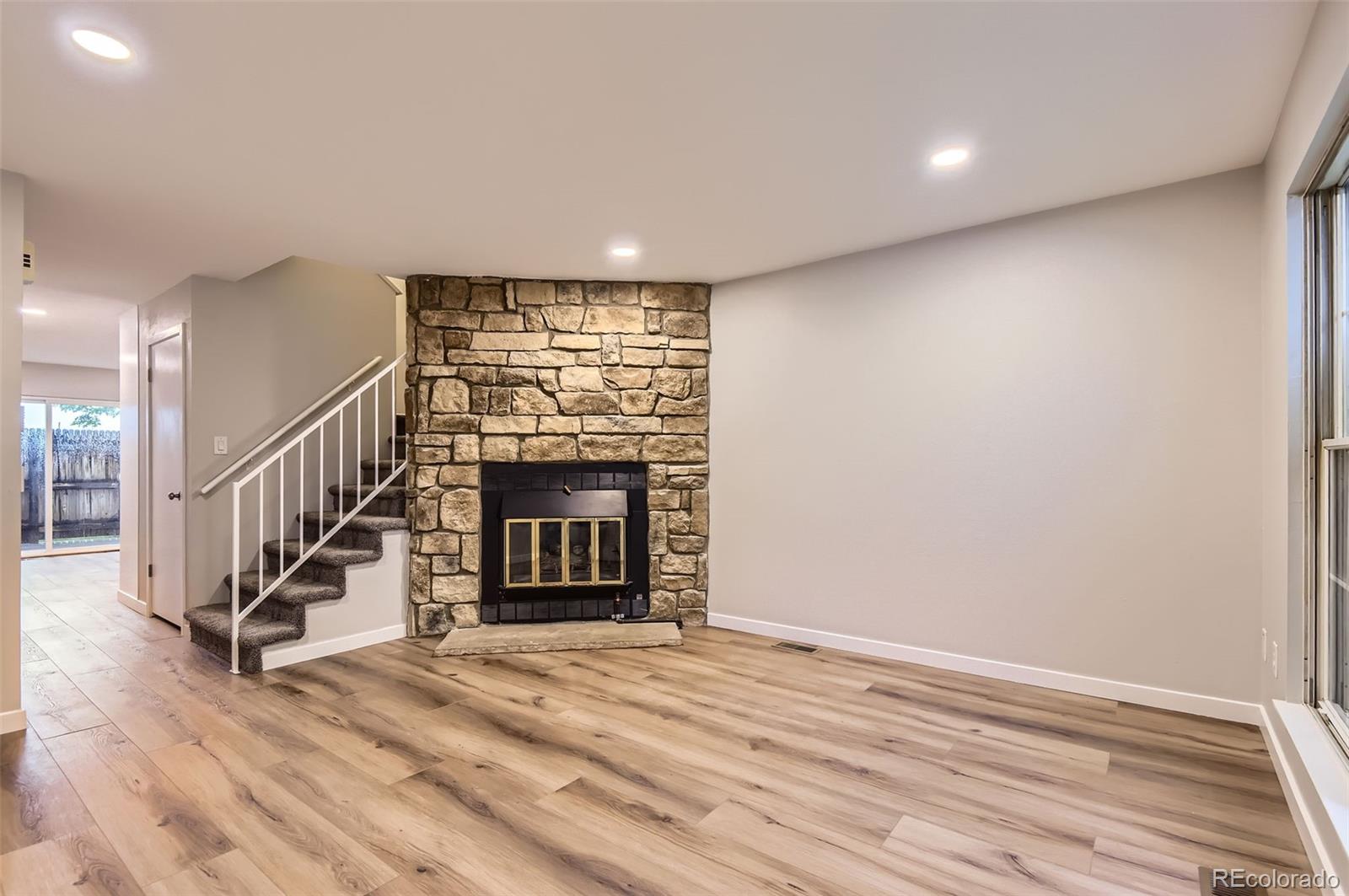 MLS Image #3 for 1811 s quebec way,denver, Colorado