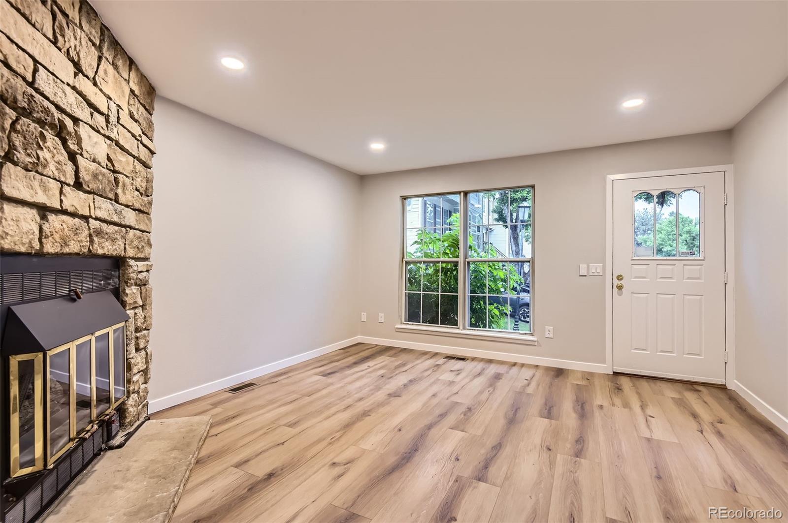 MLS Image #5 for 1811 s quebec way,denver, Colorado