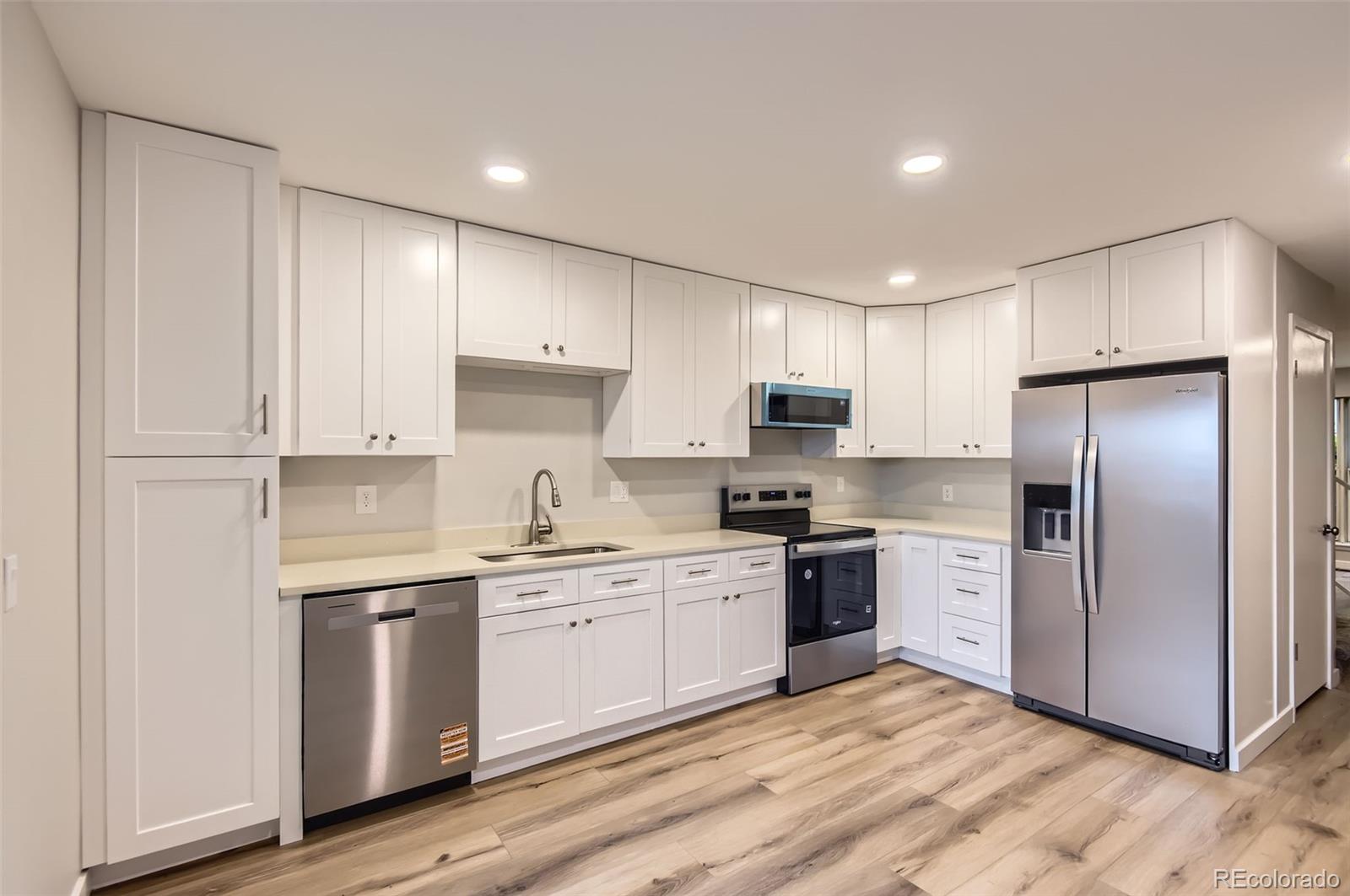 MLS Image #9 for 1811 s quebec way,denver, Colorado