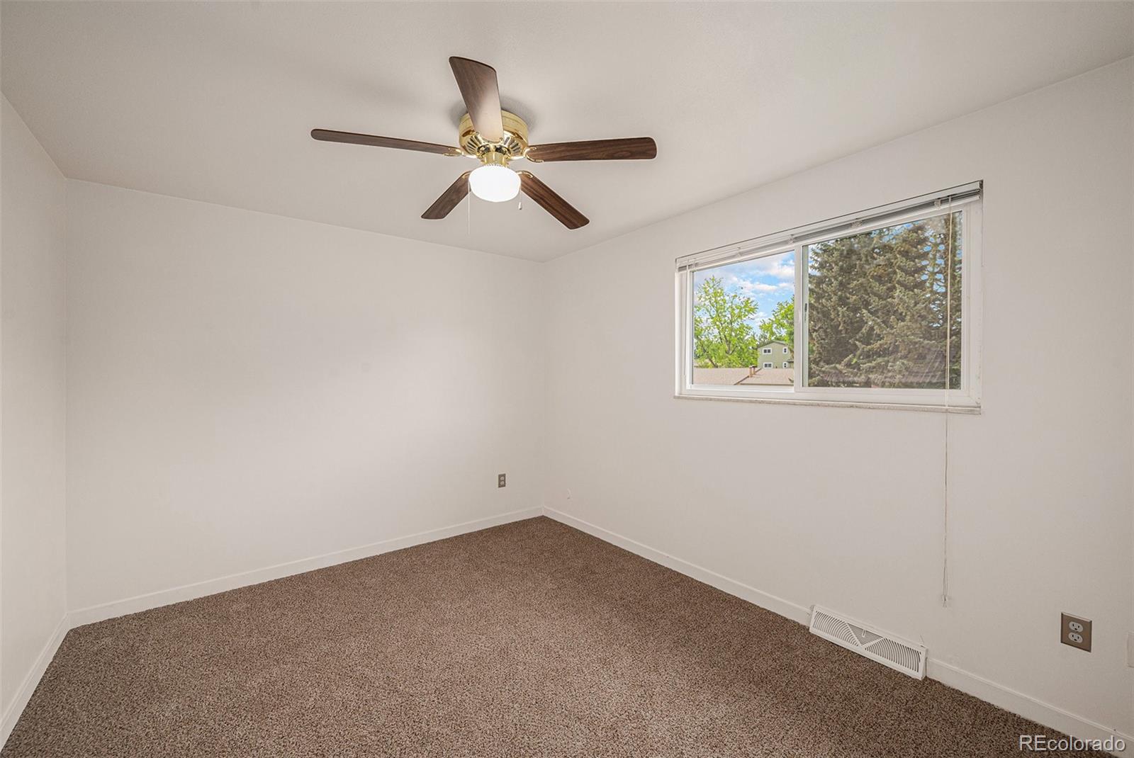 MLS Image #11 for 6413 w 76th avenue,arvada, Colorado