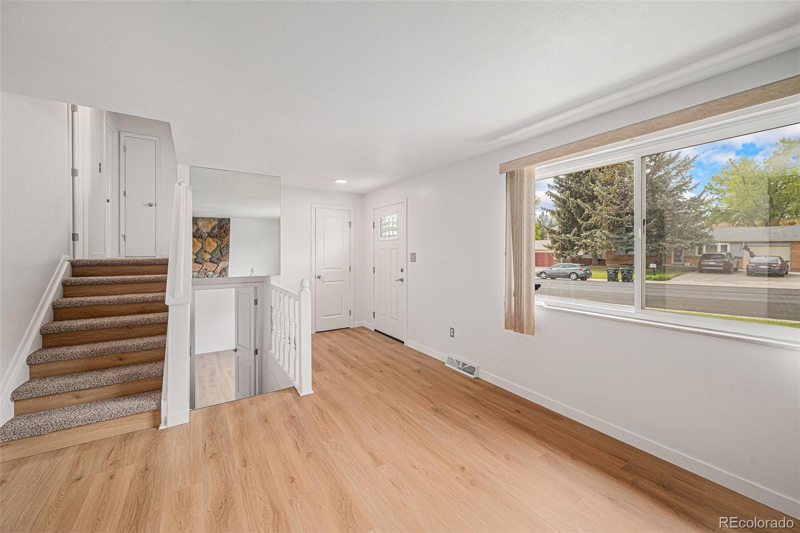 MLS Image #4 for 6413 w 76th avenue,arvada, Colorado