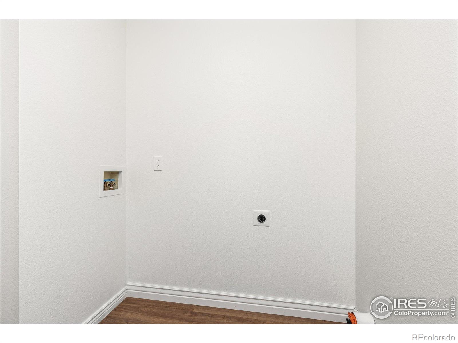 MLS Image #10 for 112  melody lane,platteville, Colorado