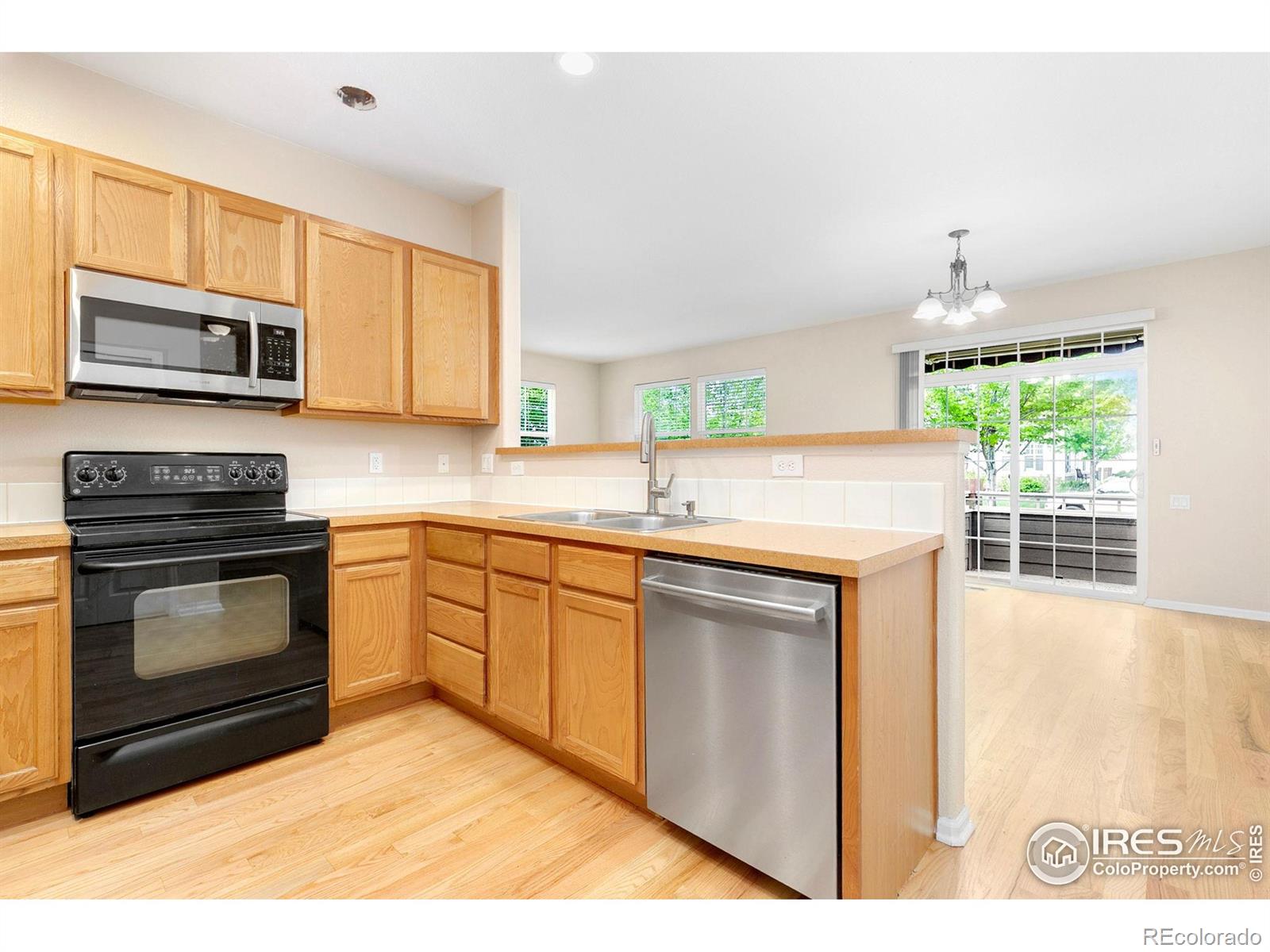 MLS Image #5 for 3180  springfield drive,loveland, Colorado