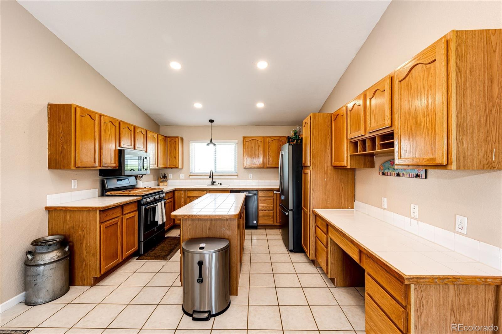 MLS Image #10 for 46122  county road 53 ,bennett, Colorado