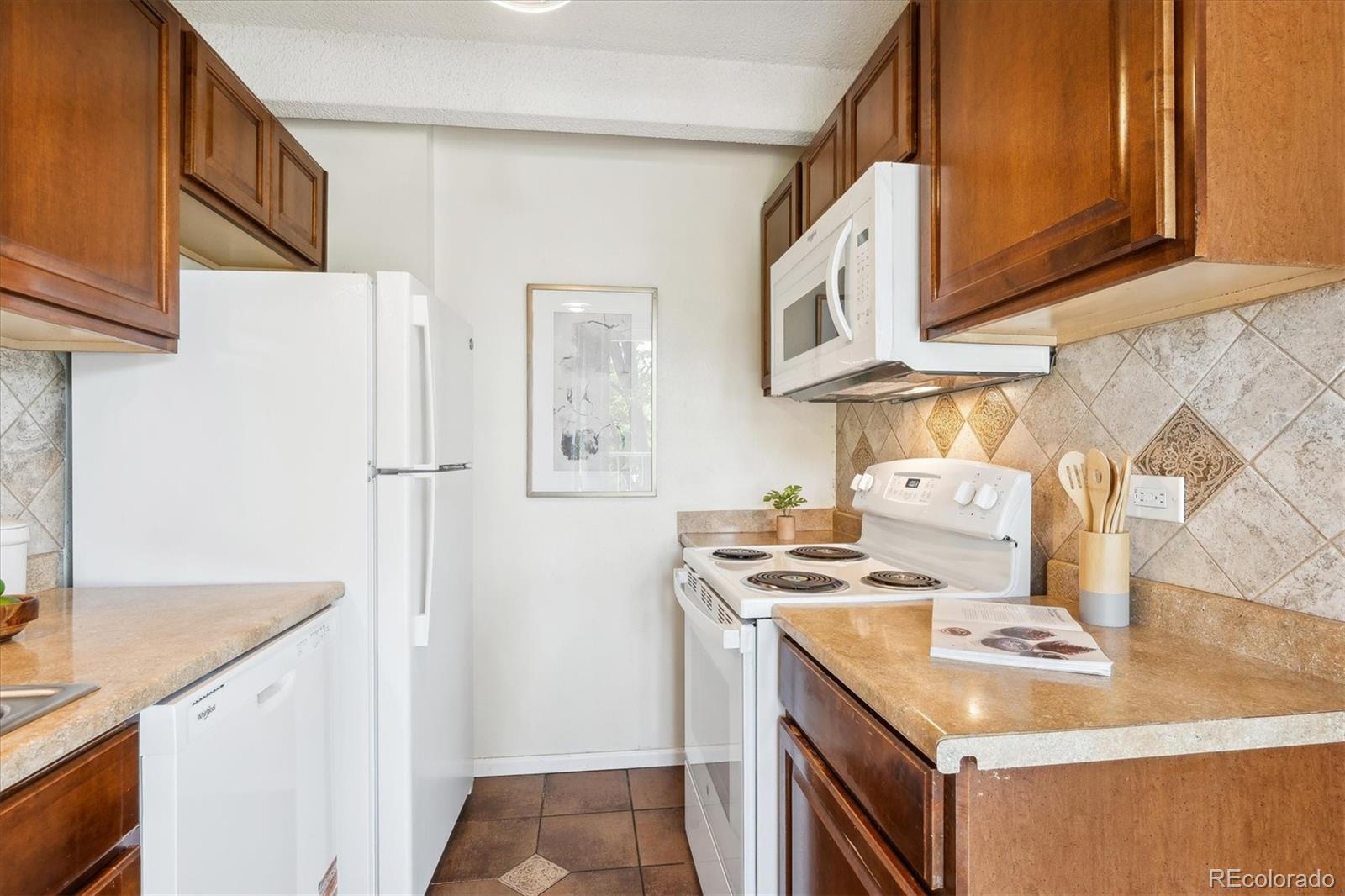MLS Image #13 for 4801 e 9th avenue,denver, Colorado
