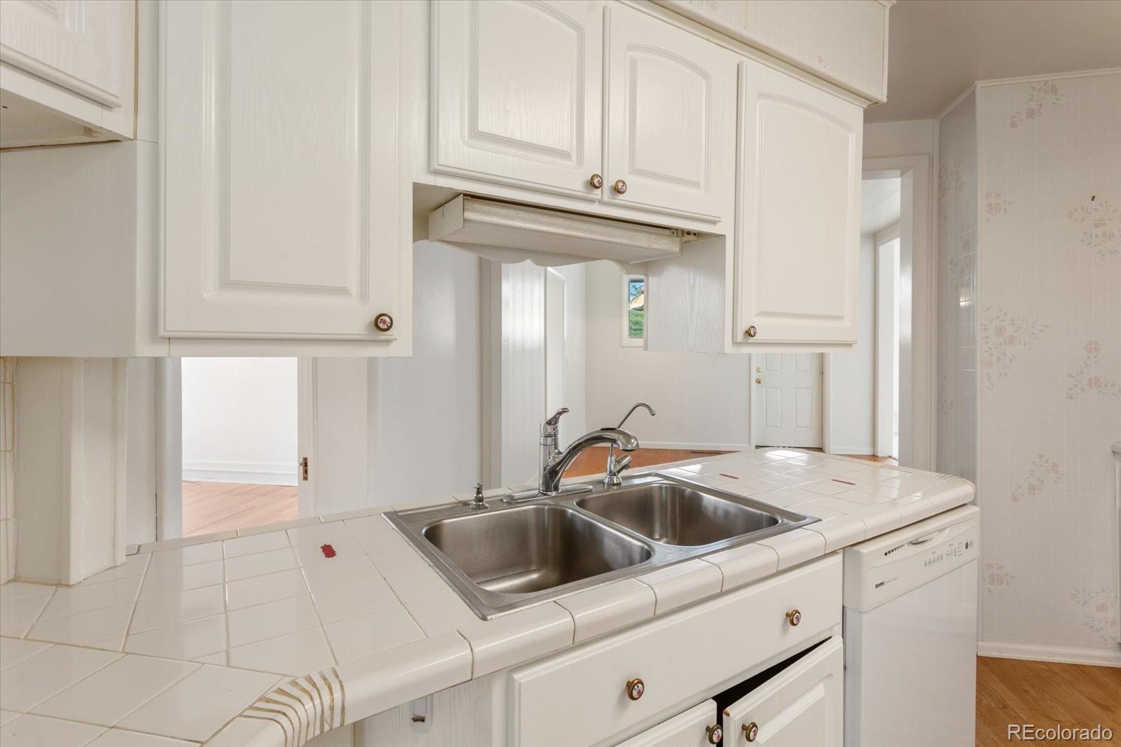 MLS Image #9 for 135  park avenue,salida, Colorado