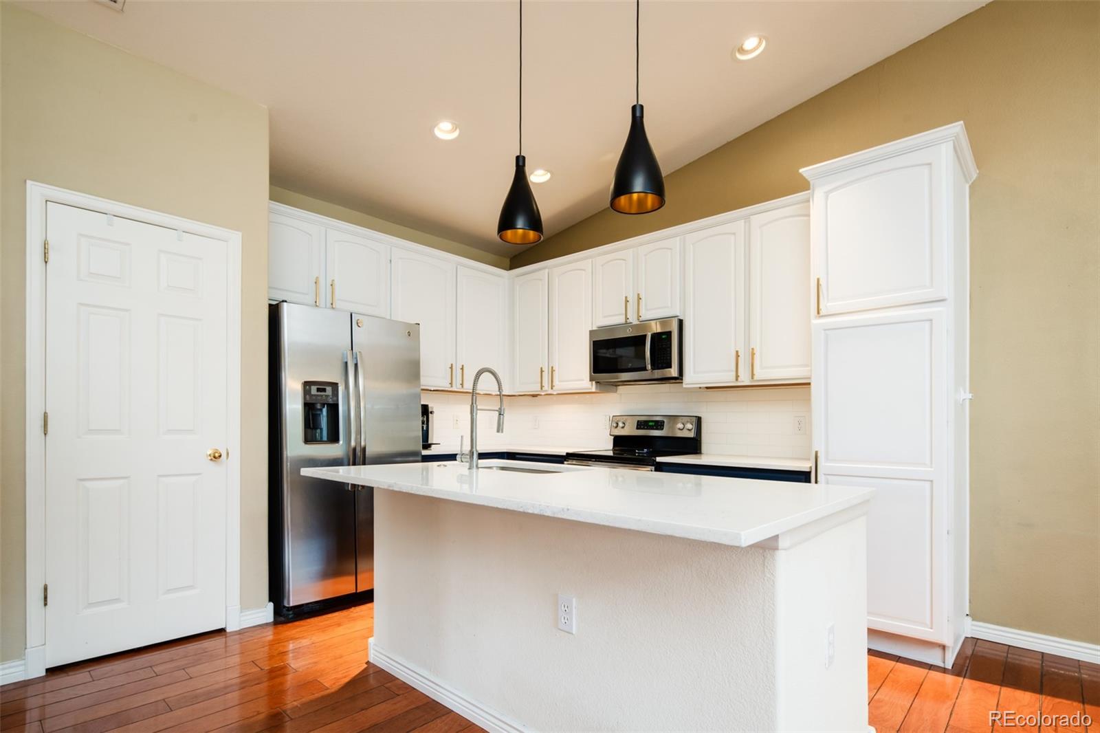 MLS Image #7 for 7777 e 23rd avenue,denver, Colorado