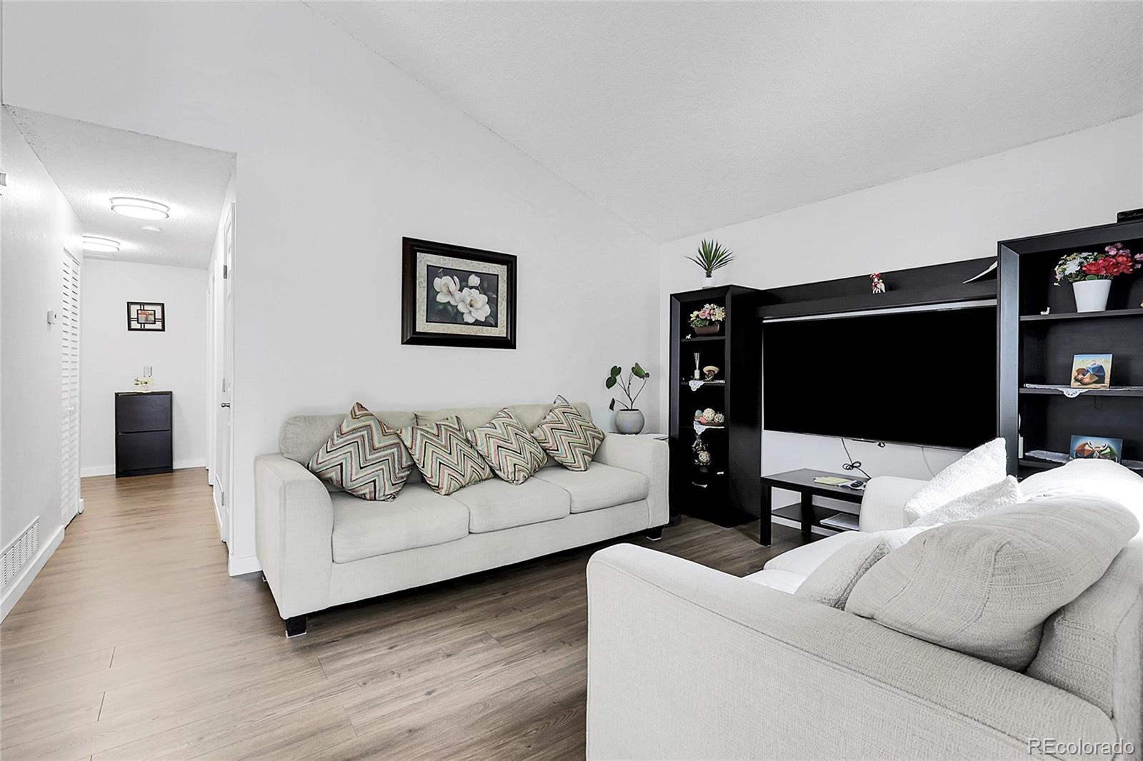 MLS Image #4 for 17499 e whitaker drive,aurora, Colorado