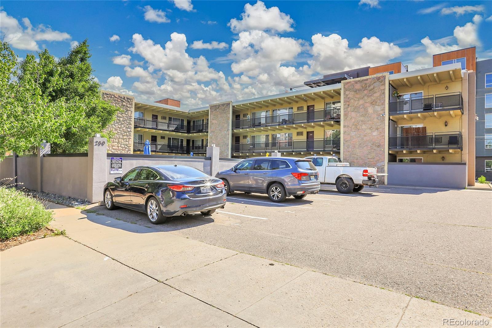 MLS Image #17 for 250 n pearl street,denver, Colorado