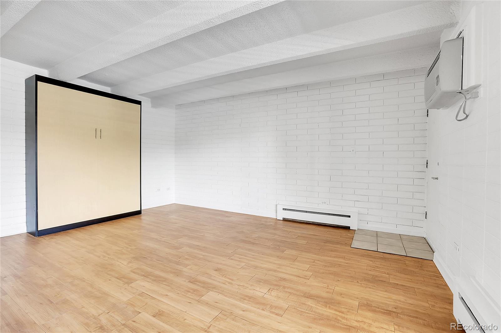 MLS Image #4 for 250 n pearl street,denver, Colorado